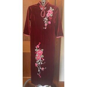 NWT Shanghai Story Red Velour Embroidered Mandarin Floral Maxi Dress Medium NWT